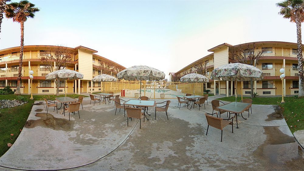 Quality Inn & Suites Bakersfield Exterior photo